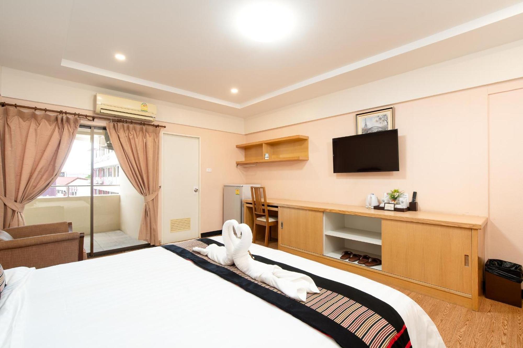 P-Park Hotel Bangkok Exterior foto